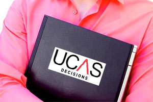 University Decisions on 30th June UCAS Applications Submissions
